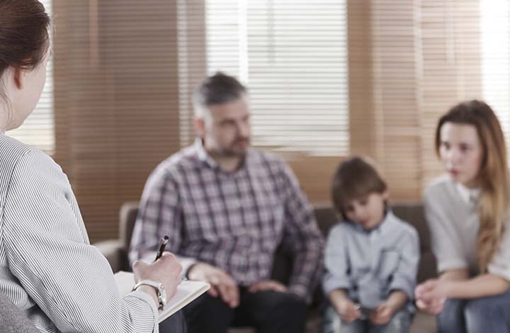 Консултиране на родители